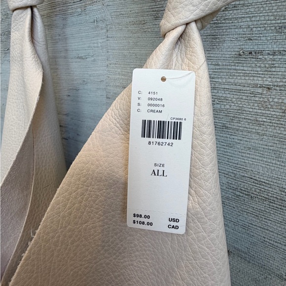 NWT new Anthropologie the love knit slouchy bag faux leather cream white + pouch - Picture 5 of 14